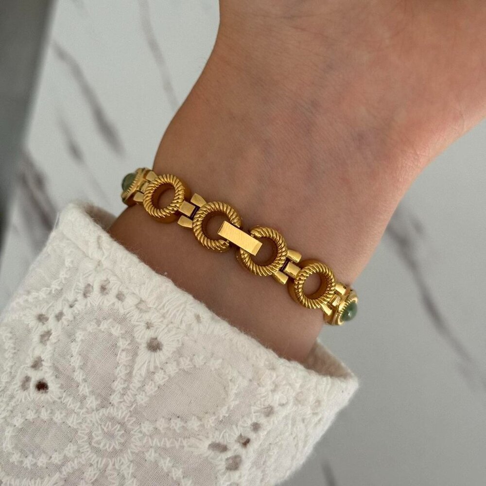 Sku0283 cute gold watch bracelet with green natural stone inserts + gift bag - Picture 3 of 7